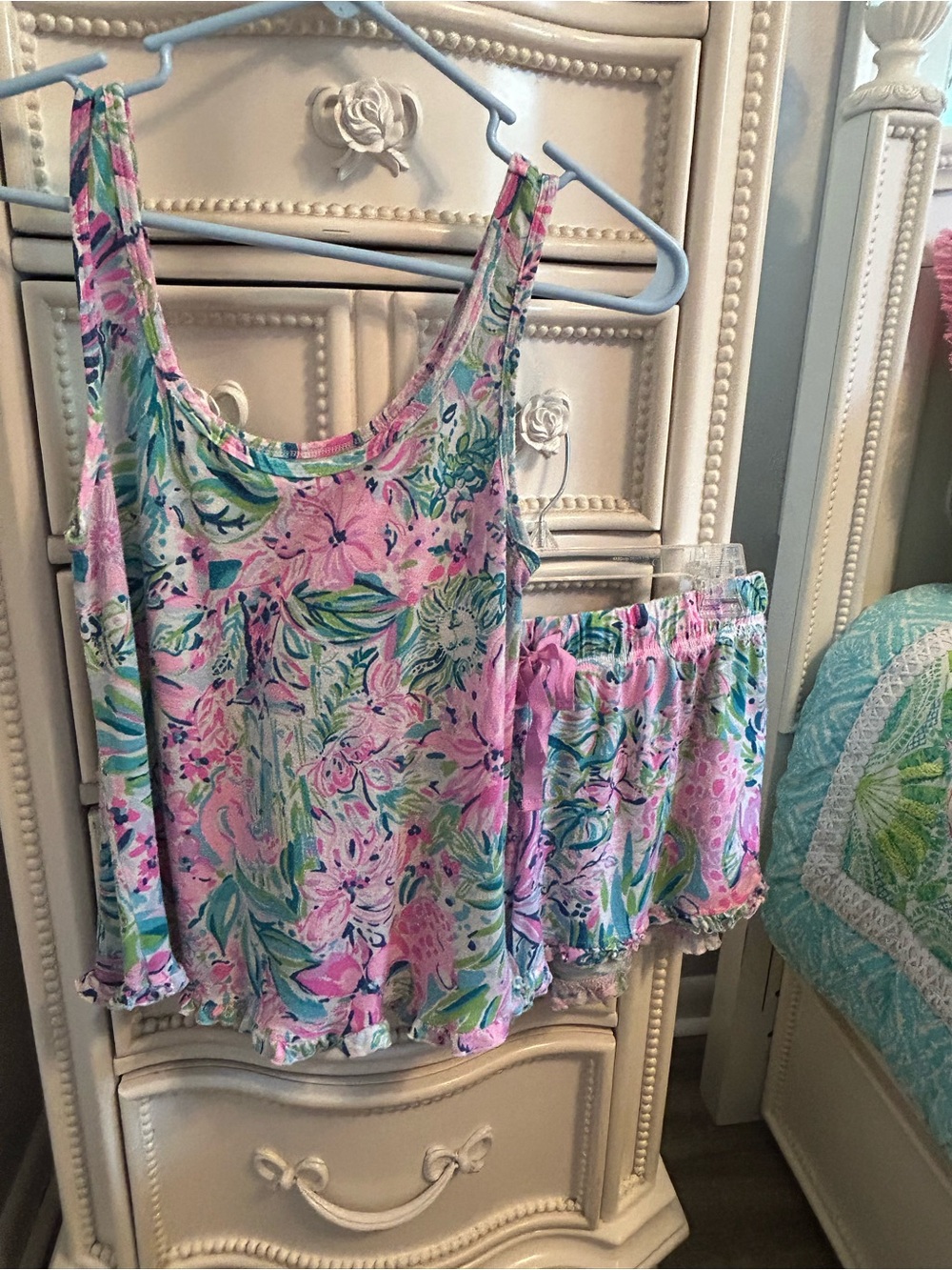 Women’s Lilly Pulitzer Pajama set, Size XS